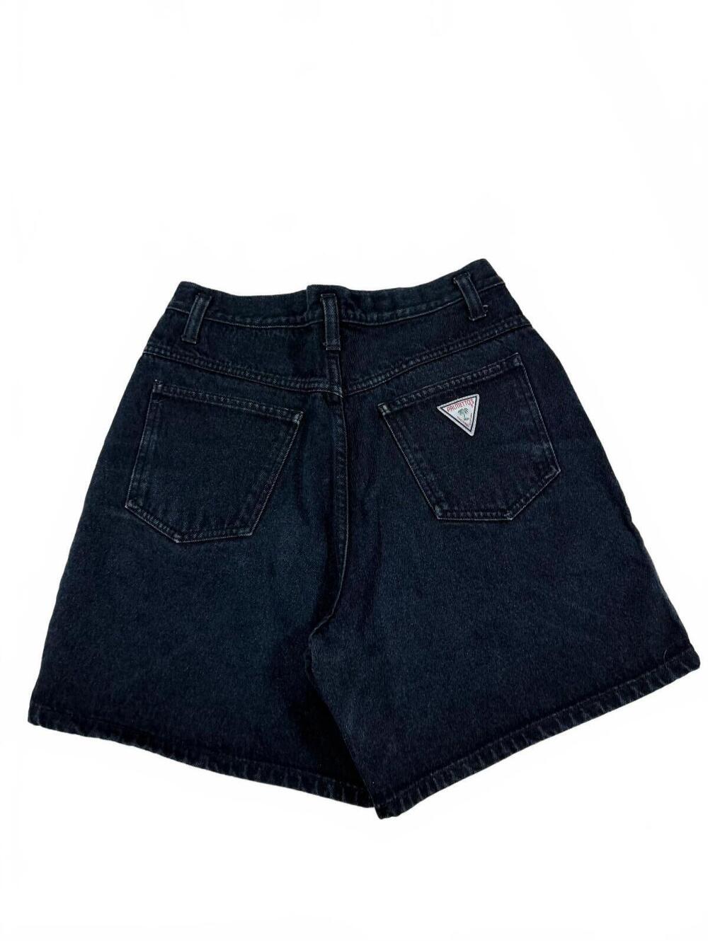 Vintage 90s Palmetto's Jean Wear Dark Blue 100% Cotton Mom Shorts measures 27"